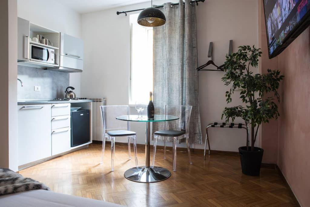 רומא Pink Intimate Jacuzzi Suite Trastevere - Top Collection מראה חיצוני תמונה